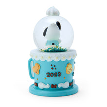 Carica l'immagine nel visualizzatore di Gallery, Japan Sanrio My Melody / Kuromi / Pochacco / Hello Kitty / Cinnamoroll / Pompompurin / Tuxedo Sam / Little Twin Stars Snow Globe (Christmas) 2023