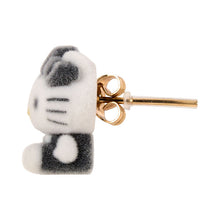 Carica l'immagine nel visualizzatore di Gallery, Japan Sanrio Earrings (Flocking)