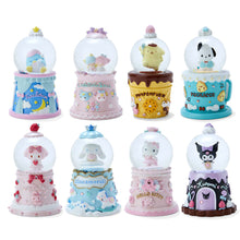 Carica l'immagine nel visualizzatore di Gallery, Japan Sanrio My Melody / Kuromi / Pochacco / Hello Kitty / Cinnamoroll / Pompompurin / Tuxedo Sam / Little Twin Stars Snow Globe (Christmas) 2023