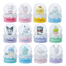 Carica l'immagine nel visualizzatore di Gallery, Japan Sanrio Hello Kitty / My Melody / Pompompurin / Kuromi / Cinnamoroll / Pochacco / Bad Badtz Maru / Keroppi / Tuxedo Sam / Hangyodon / Cogimyun / Wish Me Mell Mini Polyresin Snowball Snow Globe 2021