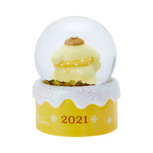 Carica l'immagine nel visualizzatore di Gallery, Japan Sanrio Hello Kitty / My Melody / Pompompurin / Kuromi / Cinnamoroll / Pochacco / Bad Badtz Maru / Keroppi / Tuxedo Sam / Hangyodon / Cogimyun / Wish Me Mell Mini Polyresin Snowball Snow Globe 2021