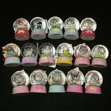 Cargar imagen en el visor de la galería, Japan Sanrio Hello Kitty / Bad Badtz Maru / Keroppi / Marumofubiyori / Marron Cream / Tuxedo Sam / Little Twin Stars / Cogimyun / Gudetama / Nya ni nyu nye nyon / Tiny Poem / My Melody / Kuromi / Goropikadon / Seven Silly Dwarfs Mini Snow Globe
