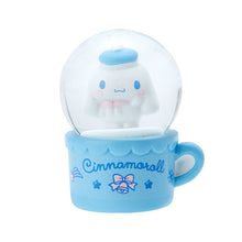 Carica l'immagine nel visualizzatore di Gallery, Japan Sanrio Mini Snow Globe Decoration
