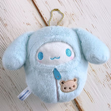 Lade das Bild in den Galerie-Viewer, Japan Sanrio Plush Doll Keychain (Sleeping Bag)
