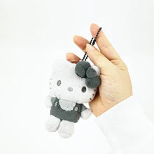 Carica l&#39;immagine nel visualizzatore di Gallery, Japan Sanrio Hello Kitty Plush Doll Keychain (Colorful)
