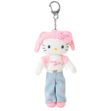 Carica l&#39;immagine nel visualizzatore di Gallery, Sanrio Hello Kitty Plush Doll Keychain (Closet Collection)
