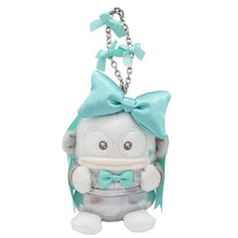 Lade das Bild in den Galerie-Viewer, Hong Kong Sanrio Plush Doll Keychain (Sliver Dreamy Ribbon)
