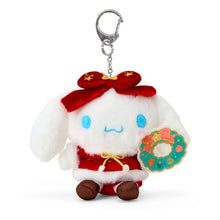 Carica l&#39;immagine nel visualizzatore di Gallery, Sanrio Plush Doll Keychain (Christmas)
