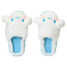 Lade das Bild in den Galerie-Viewer, Japan Sanrio Plush Slippers Room Shoes
