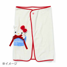 Carica l&#39;immagine nel visualizzatore di Gallery, Japan Sanrio Foldable Plush Blanket
