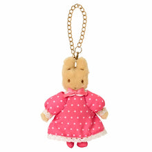 Carica l&#39;immagine nel visualizzatore di Gallery, Japan Sanrio Marron Cream Plush Doll Keychain

