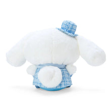 Lade das Bild in den Galerie-Viewer, Japan Sanrio Plush Doll Soft Toy (Winter Outfit)
