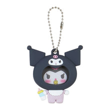 Lade das Bild in den Galerie-Viewer, Japan Sanrio Hello Kitty / My Melody / Kuromi / Cinnamoroll / Little Twin Stars / Pompompurin / Wish Me Mell / Sweet Piano / Tuxedo Sam / Bad Badtz Maru / Hangyodon / Pochacco / Keroppi / Pekkle / Cogimyun Photo Badge Keychain Blind Box
