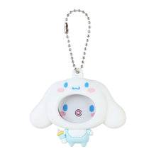 Charger l&#39;image dans la galerie, Japan Sanrio Hello Kitty / My Melody / Kuromi / Cinnamoroll / Little Twin Stars / Pompompurin / Wish Me Mell / Sweet Piano / Tuxedo Sam / Bad Badtz Maru / Hangyodon / Pochacco / Keroppi / Pekkle / Cogimyun Photo Badge Keychain Blind Box
