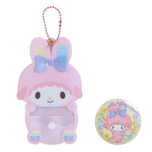 Afbeelding in Gallery-weergave laden, Japan Sanrio Hello Kitty / My Melody / Kuromi / Pompompurin / Cinnamoroll / My Sweet Piano / Usahana / Marron Cream Badge Holder Keychain Blind Box (Easter Rabbit) 2024
