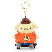 Cargar imagen en el visor de la galería, Japan Sanrio Plush Doll Keychain (Skater)
