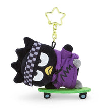 Cargar imagen en el visor de la galería, Japan Sanrio Plush Doll Keychain (Skater)
