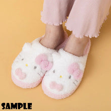 Afbeelding in Gallery-weergave laden, Japan Sanrio Plush Slippers Room Shoes
