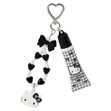 Carica l'immagine nel visualizzatore di Gallery, Japan Sanrio Lip Essence Charm Keychain
