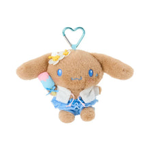 Lade das Bild in den Galerie-Viewer, Japan Sanrio Plush Doll Keychain (Sparkling Summer Pool)
