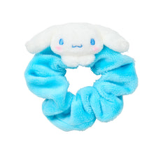 Carica l'immagine nel visualizzatore di Gallery, Japan Sanrio Plush Mascot Scrunchie Hair Tie
