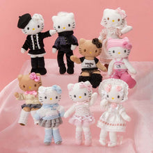 Charger l'image dans la galerie, Japan Sanrio Hello Kitty Plush Doll Keychain (Closet)
