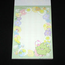 Lade das Bild in den Galerie-Viewer, Japan San-X Sumikko Gurashi Memo Pad (Flower Garden)
