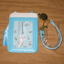 Cargar imagen en el visor de la galería, Japan Sanrio Reel Card Holder Pass Case
