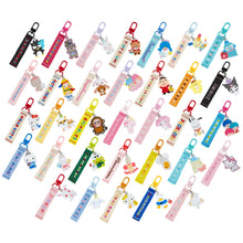 Lade das Bild in den Galerie-Viewer, Japan Sanrio Logo Embroidery Tag Keychain (Character Ranking)
