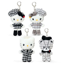 Carica l&#39;immagine nel visualizzatore di Gallery, Sanrio Hello Kitty Plush Doll Keychain (Monochrome Girly Twin Outfit)
