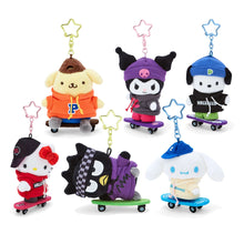 Cargar imagen en el visor de la galería, Japan Sanrio Plush Doll Keychain (Skater)
