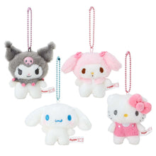 Carica l&#39;immagine nel visualizzatore di Gallery, Japan Sanrio Plush Doll Keychain Brooch (Pitatto Friends Photo Design)
