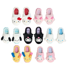 Lade das Bild in den Galerie-Viewer, Japan Sanrio Plush Slippers Room Shoes
