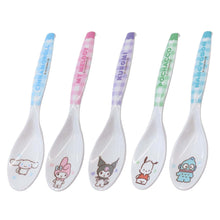 Lade das Bild in den Galerie-Viewer, Japan Sanrio Cinnamoroll / My Melody / Kuromi / Pochacco / Hangyodon Plastic Spoon (checked)
