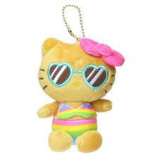 Charger l&#39;image dans la galerie, Japan Sanrio Hello Kitty Plush Doll Keychain (Sunburn)
