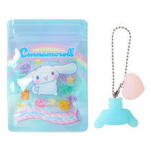 Carica l&#39;immagine nel visualizzatore di Gallery, Japan Sanrio Hello Kitty / Kuromi / My Melody / Cinnamoroll Keychain Blind Box (Convenience Store)
