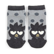 Carregar imagem no visualizador da galeria, Japan Sanrio Thick Ankle Socks (Dots)
