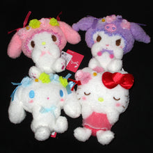 Lade das Bild in den Galerie-Viewer, Japan Sanrio Hello Kitty / My Melody / Cinnamoroll / Kuromi Plush Doll (Flower Ribbon)
