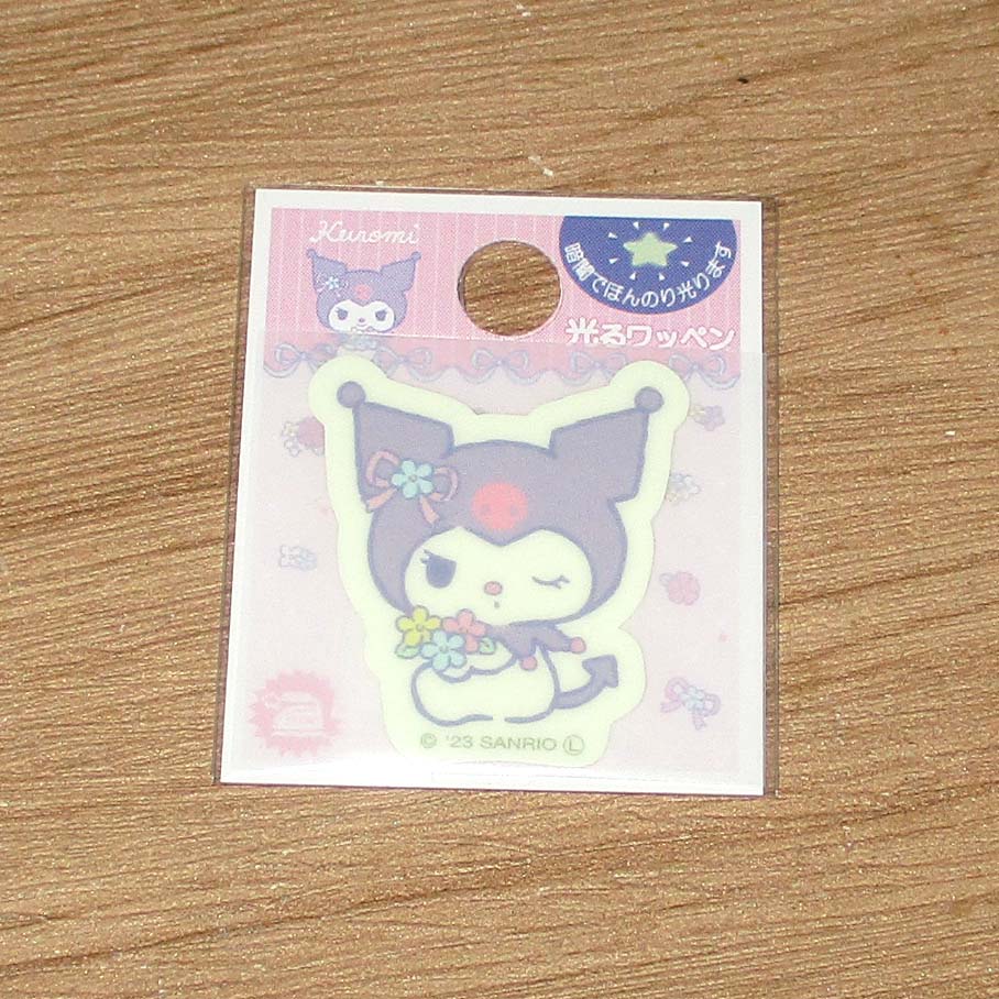 Japan Sanrio Pochacco / Hello Kitty / Kuromi / Hangyodon / My Melody / Pompompurin / Bad Badtz Maru / Tuxedo Sam / Cinnamoroll / Little Twin Stars / Pekkle / Bonbonribbon Iron on Plastic Patch Sticker (Luminous)