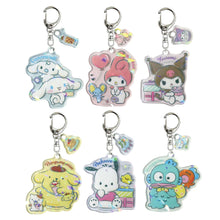 Cargar imagen en el visor de la galería, Japan Sanrio Acrylic Keychain (Kira Kira)
