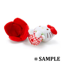 Load image into Gallery viewer, Japan Sanrio Hello Kitty / My Melody / Kuromi / Cinnamoroll / Pochacco / Pompompurin Flower Style Plush Doll Keychain (Spring)
