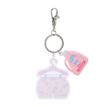 Lade das Bild in den Galerie-Viewer, Japan Sanrio Keychain (Laundry)
