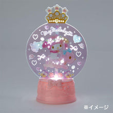 Load image into Gallery viewer, Japan Sanrio Hello Kitty / My Melody / Pompompurin / Little Twin Stars / Cinnamoroll Snow Globe Style Desk Light Decoration (M)
