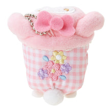 Load image into Gallery viewer, Japan Sanrio Hello Kitty / Cinnamoroll / My Melody / Pompompurin / Gudetama Plush Keychain Mascot Charm
