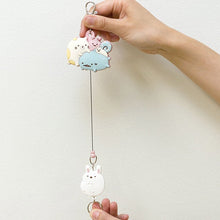 Lade das Bild in den Galerie-Viewer, Japan San-X Sumikko Gurashi Reel Mascot Keychain
