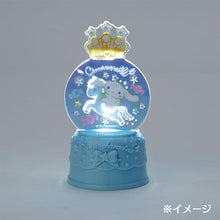 이미지를 갤러리 뷰어에 로드 , Japan Sanrio Hello Kitty / My Melody / Pompompurin / Little Twin Stars / Cinnamoroll Snow Globe Style Desk Light Decoration (S)
