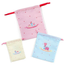 Lade das Bild in den Galerie-Viewer, Japan Sanrio Charaters Mix / Cinnamoroll / My Melody / Kuromi Drawstring Bag / Cotton Gift Bag Set
