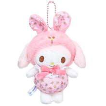 Lade das Bild in den Galerie-Viewer, Japan Sanrio Pompompurin / Cinnamoroll / My Melody / Kuromi / Hello Kitty / Sweet Piano / Pochacco Plush Doll Keychain (Flower Bunny)
