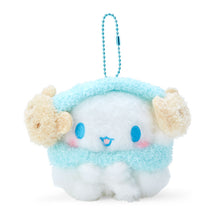 Lade das Bild in den Galerie-Viewer, Japan Sanrio Cinnamoroll Plush Doll Keychain (Winter)
