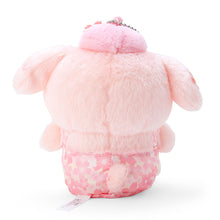 Carica l&#39;immagine nel visualizzatore di Gallery, Japan Sanrio Plush Doll Keychain (Sakura)
